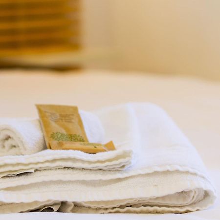 Bnb La Piccola - Free Parking ลูกาโน ภายนอก รูปภาพ