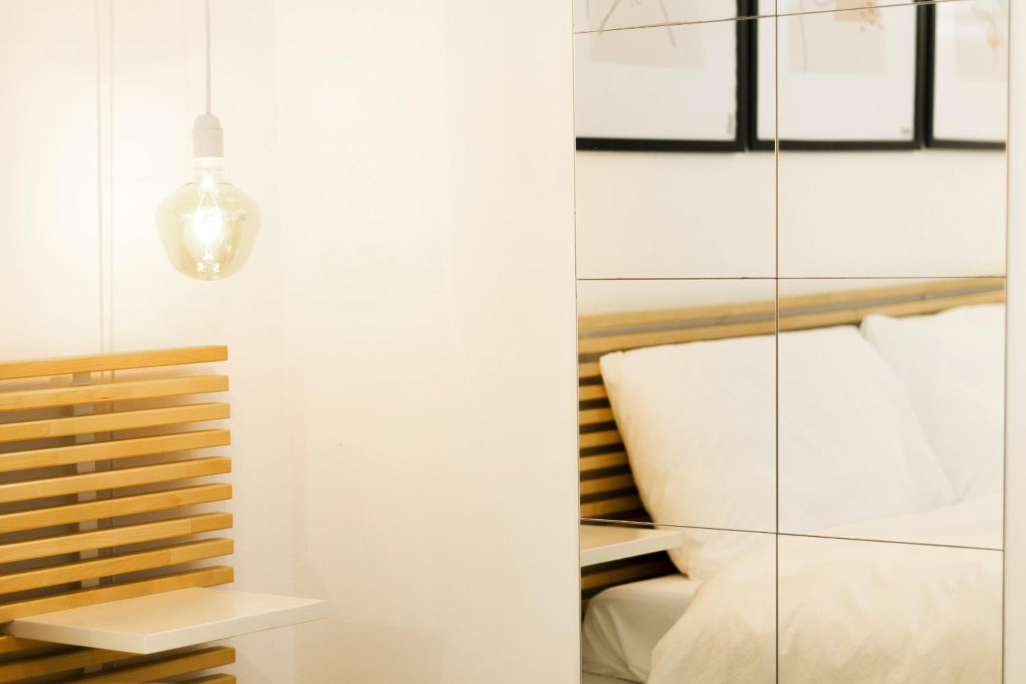 Bnb La Piccola - Free Parking ลูกาโน ภายนอก รูปภาพ